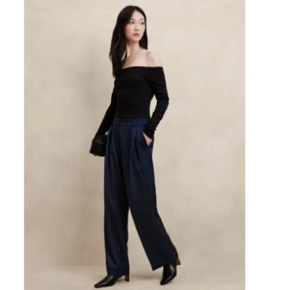 Banana Republic SILKY Relaxed Wide Leg Pleated Navy Blue Trousers Size 14 RT$120